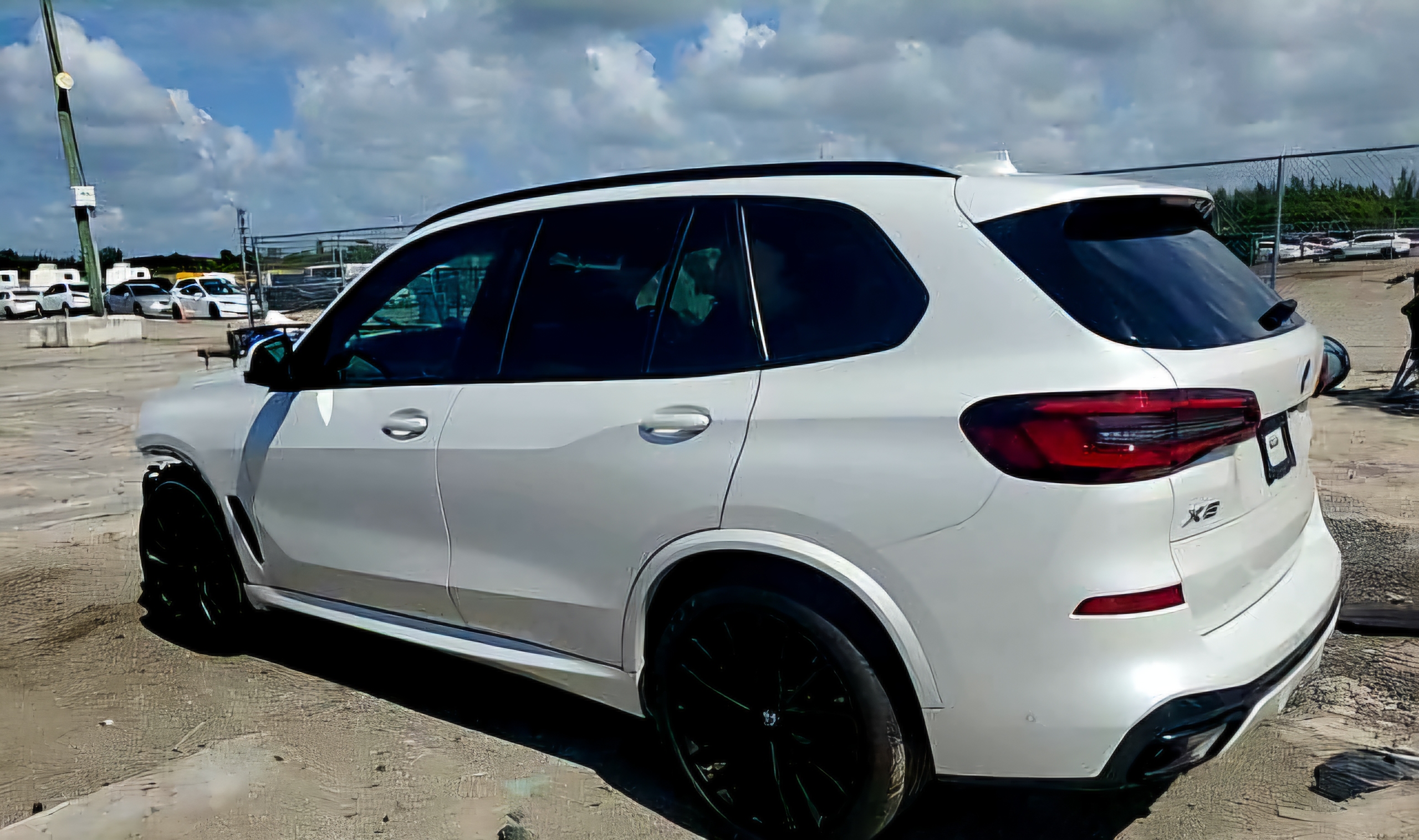 BMW X5 2021 WHITE vin: 5UXCR6C08M9F77637