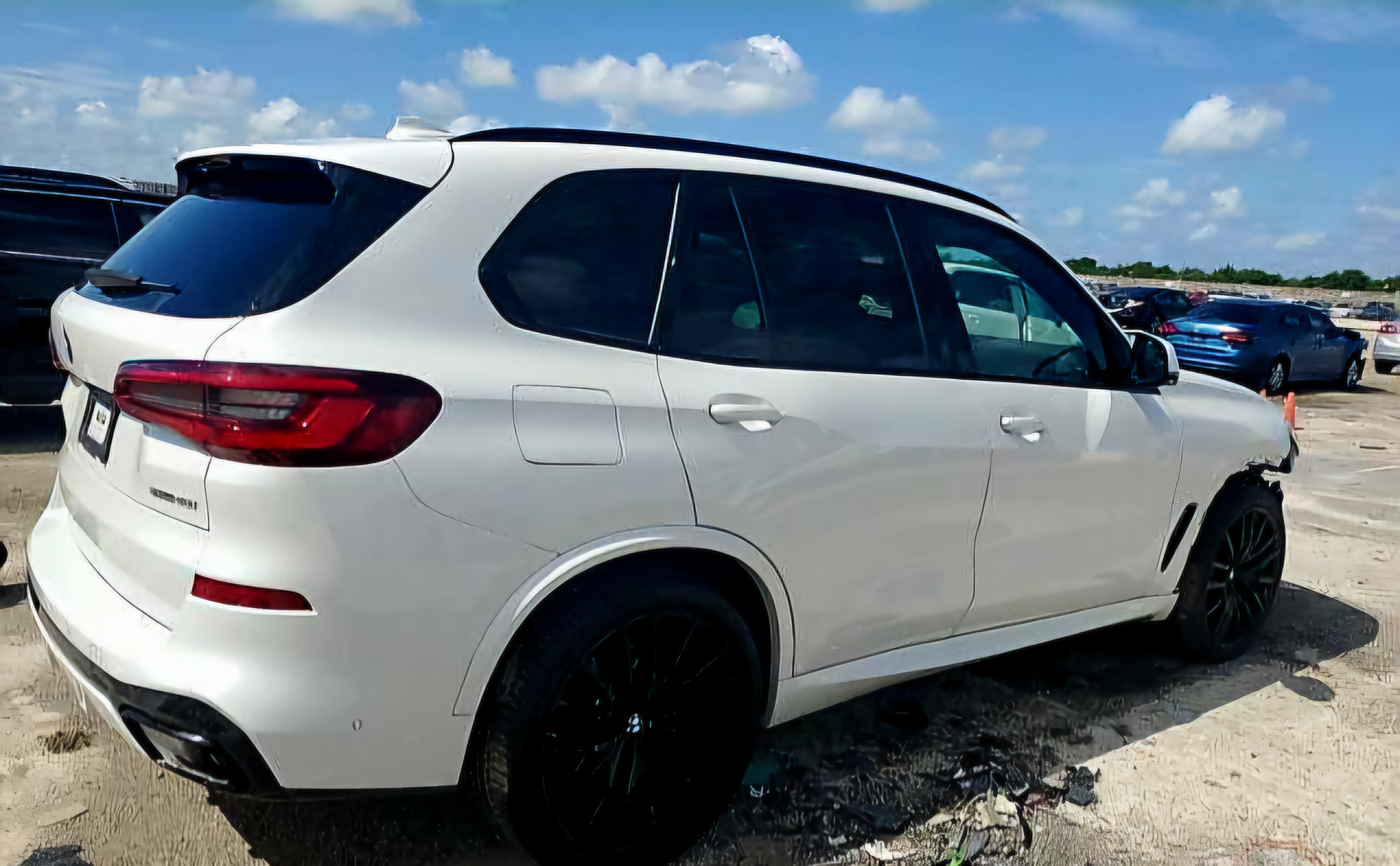BMW X5 2021 WHITE vin: 5UXCR6C08M9F77637