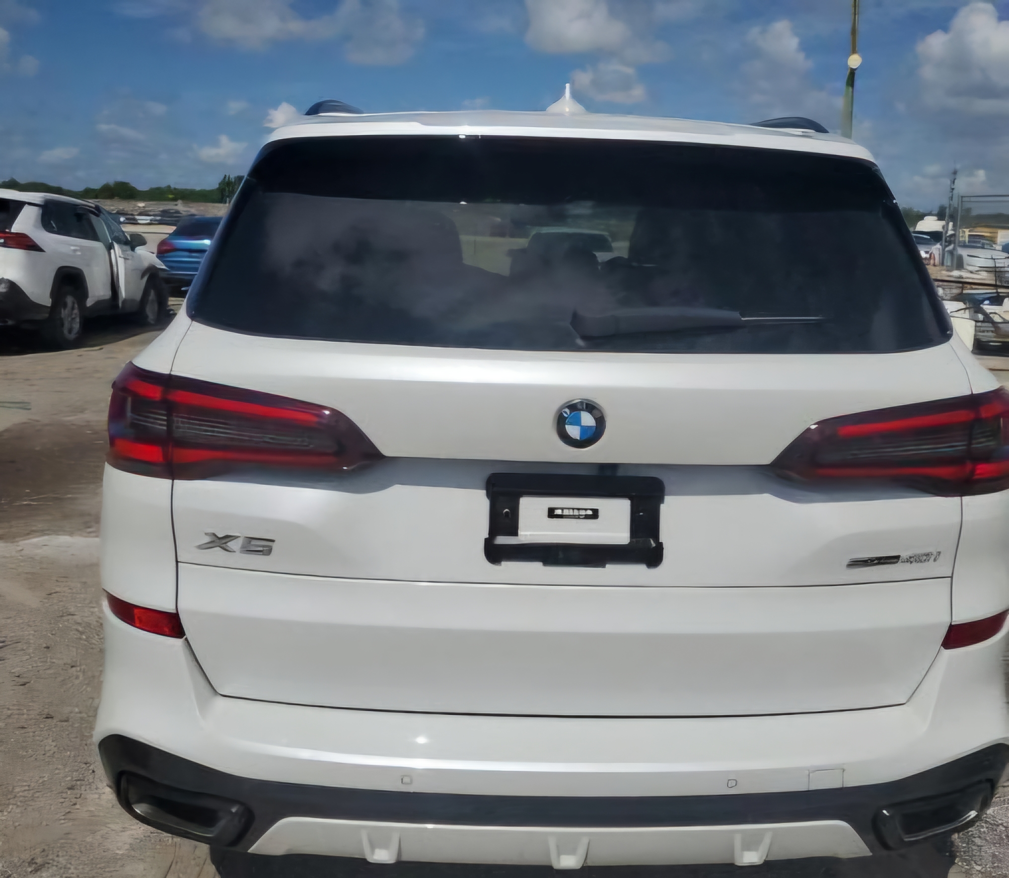 BMW X5 2021 WHITE vin: 5UXCR6C08M9F77637