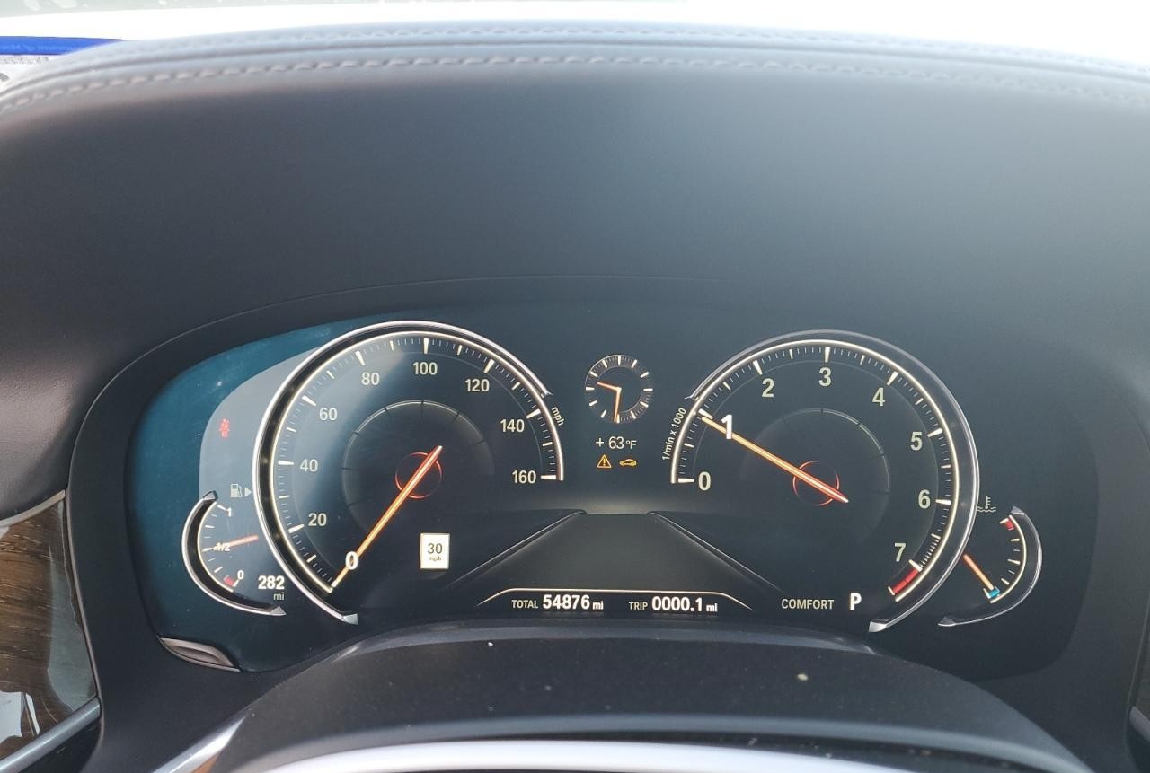 BMW 740I 2017 White vin: WBA7E2C55HG739366